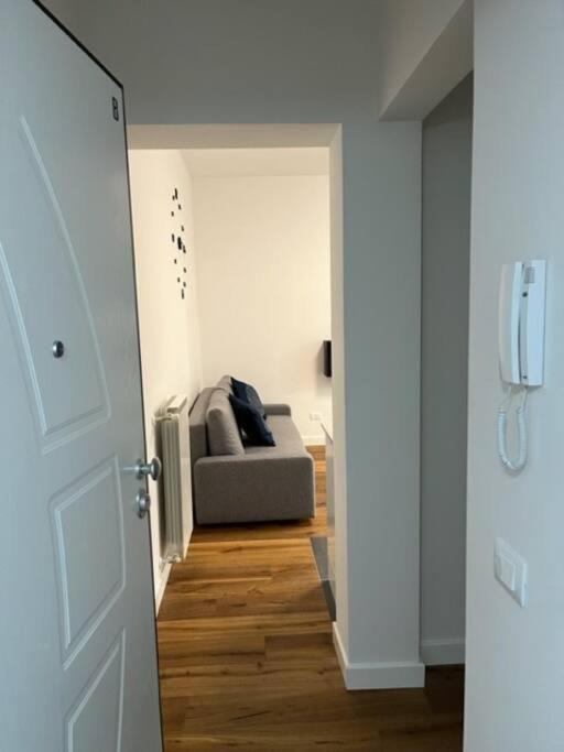 Charming Newly Renovated Apartment Флоренция Екстериор снимка